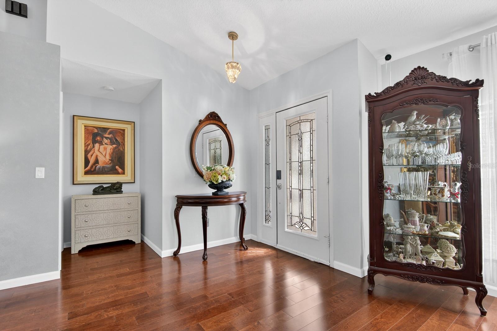 Listing photo id 5 for 10352 Moshie Lane