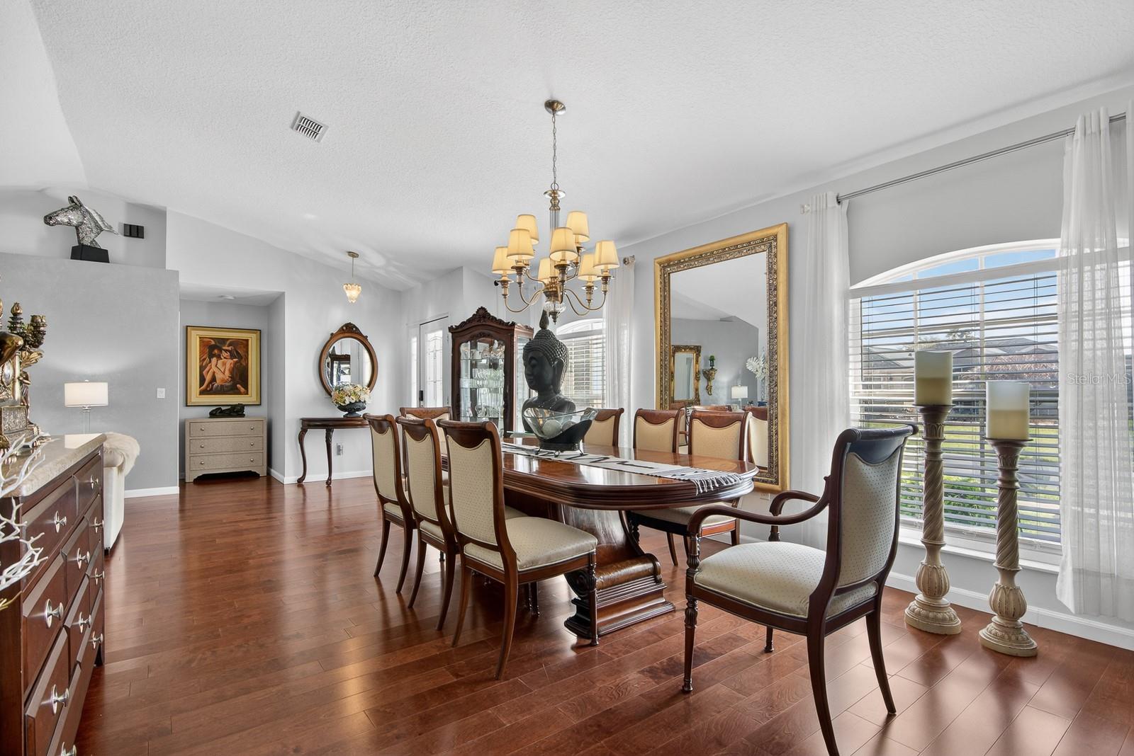 Listing photo id 7 for 10352 Moshie Lane