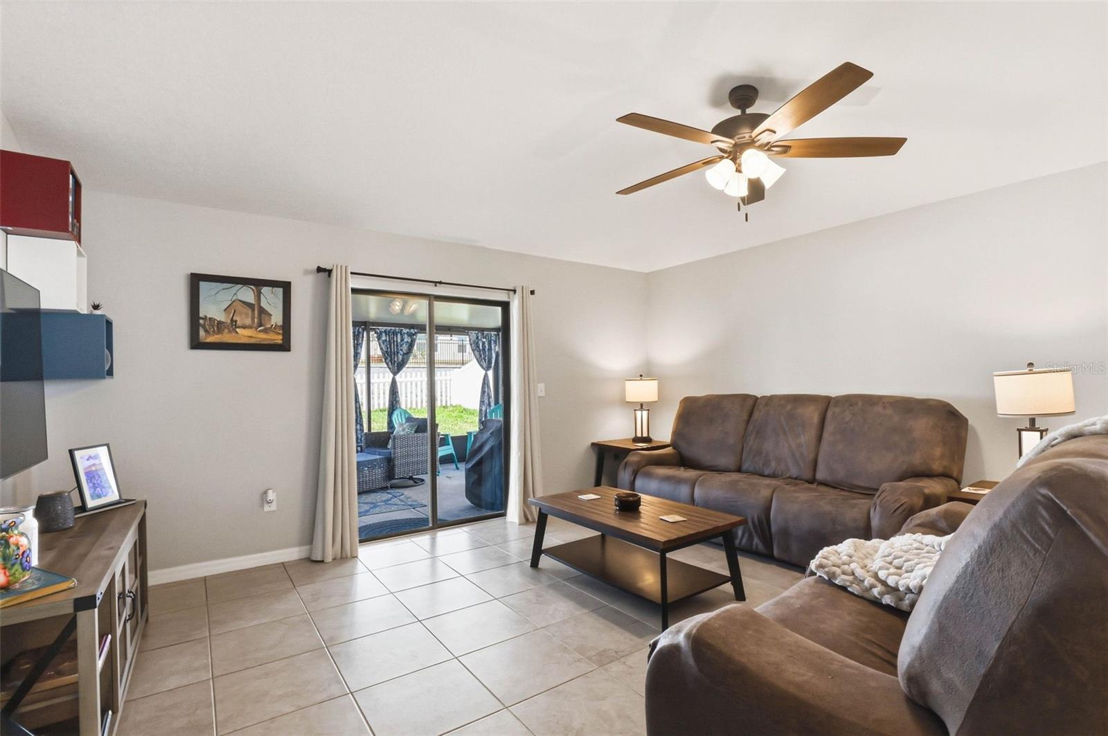 Image 29 of 82 For 6637 Wagon Trail Street