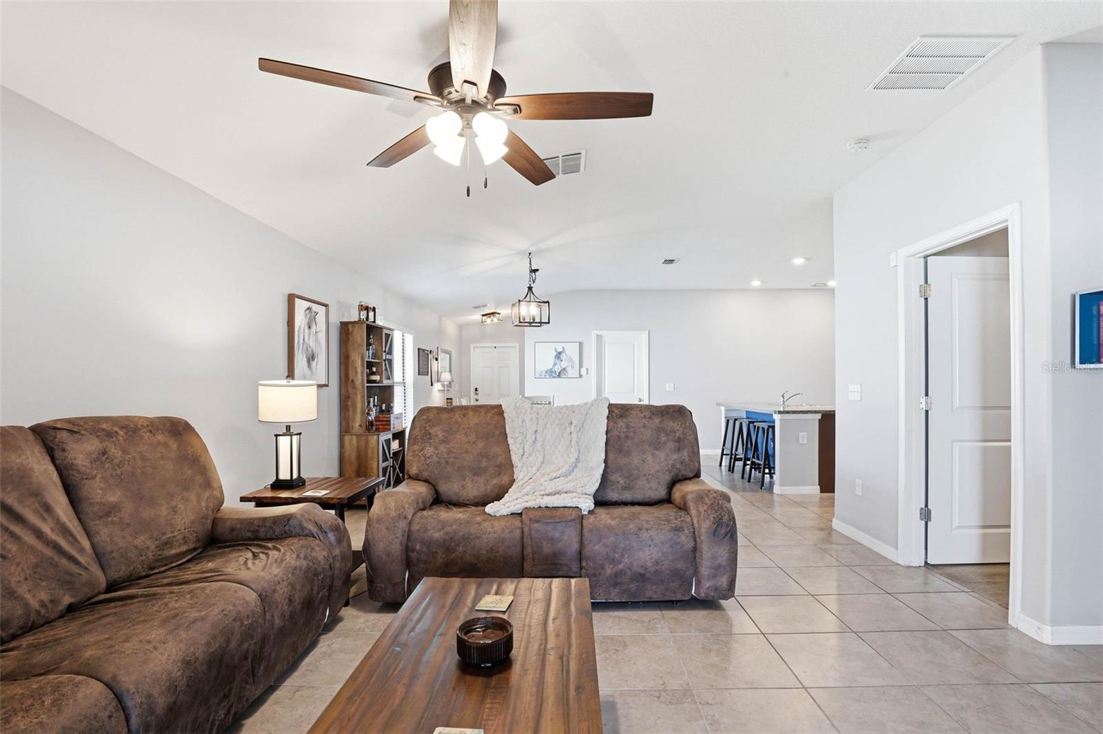 Image 34 of 82 For 6637 Wagon Trail Street