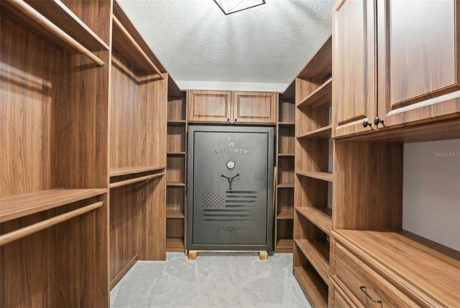 Image 43 of 82 For 6637 Wagon Trail Street