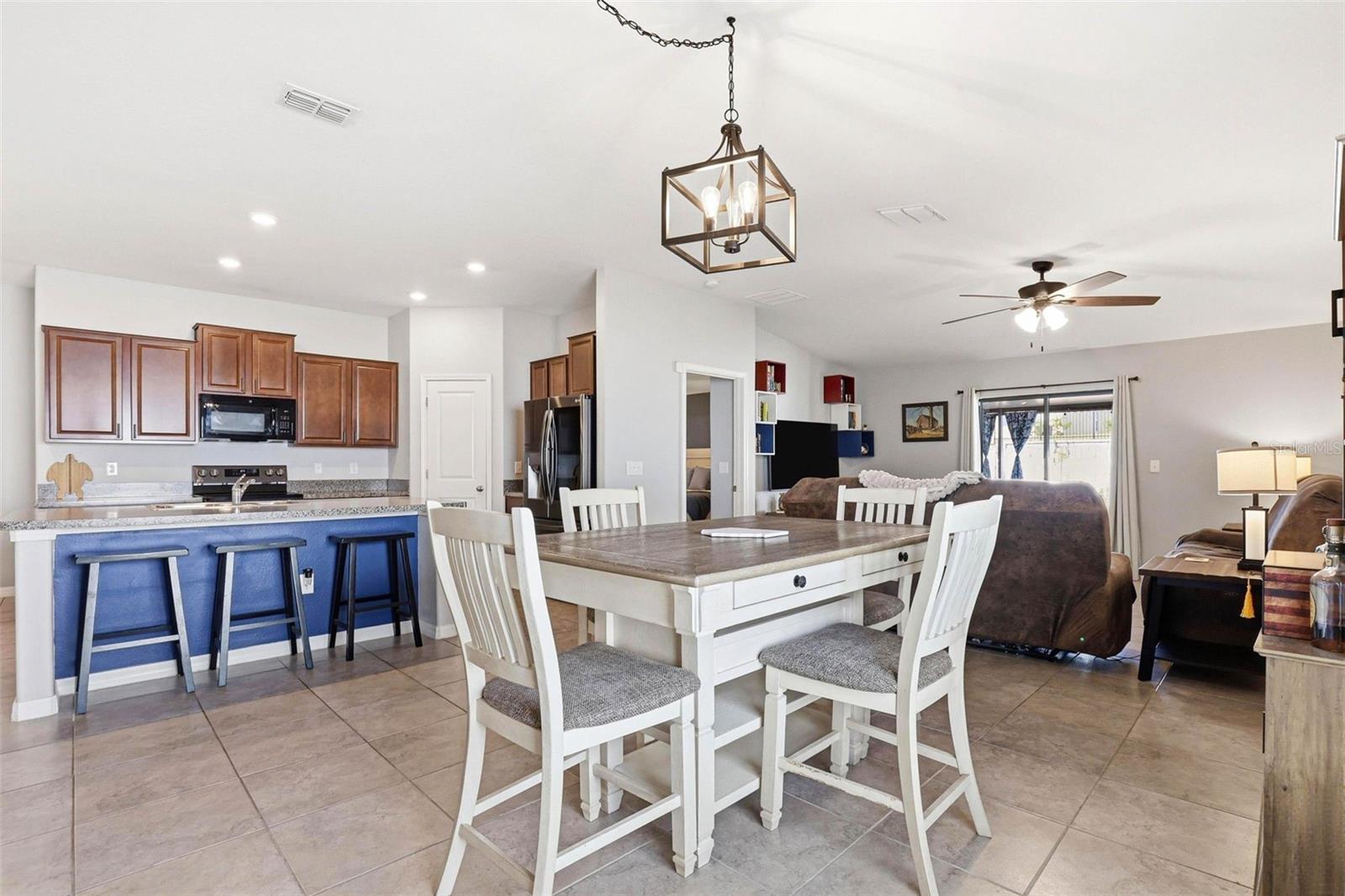 Image 8 of 82 For 6637 Wagon Trail Street