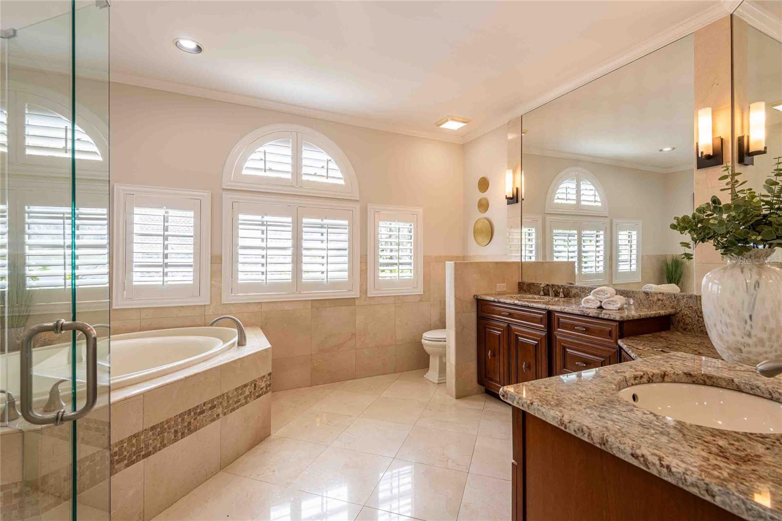 Image 25 of 55 For 18724 Wimbledon