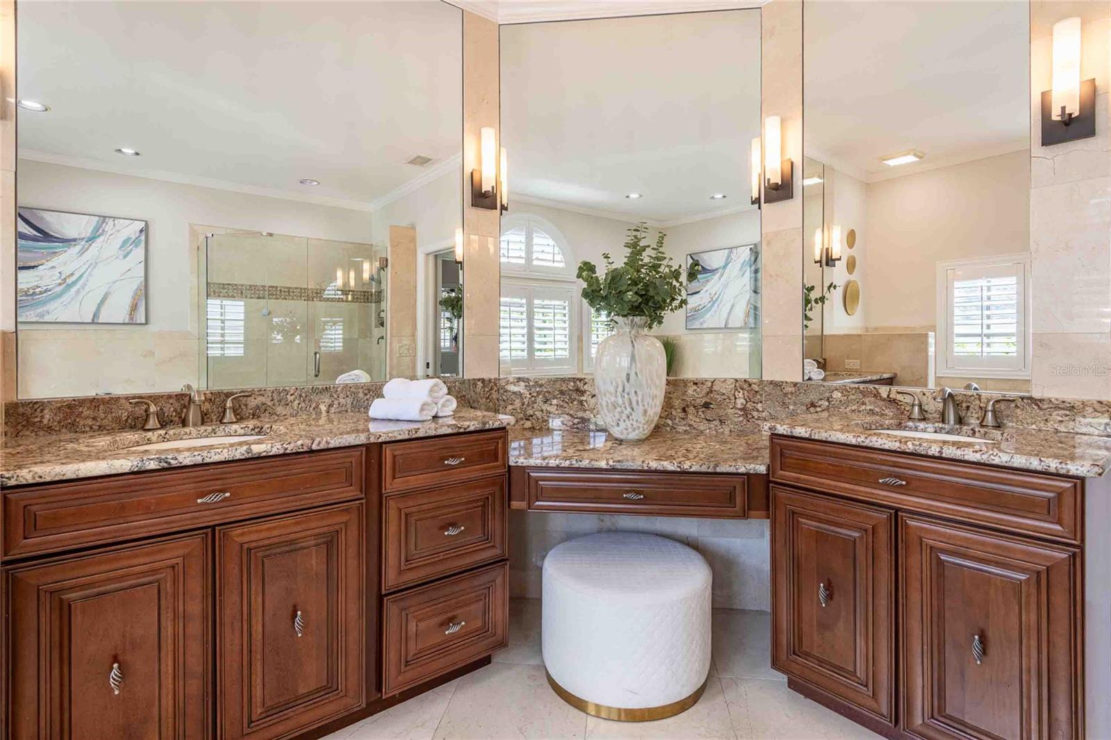 Image 26 of 55 For 18724 Wimbledon