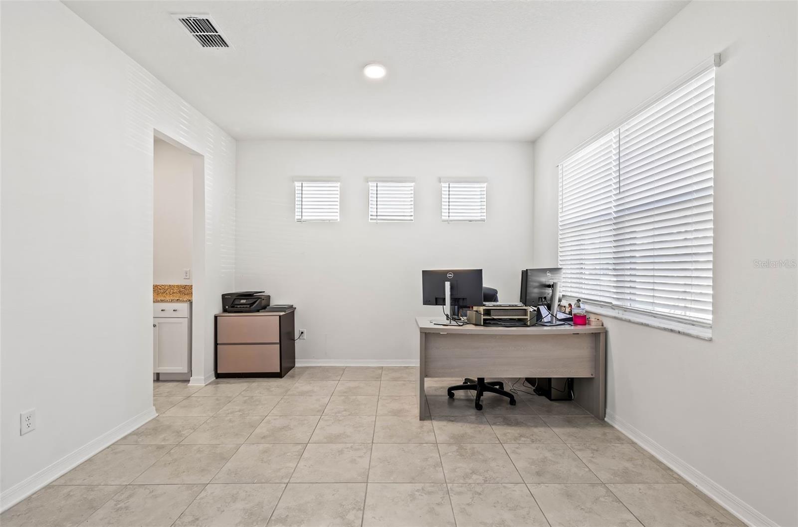 Image 46 of 62 For 3071 Marine Grass Drive