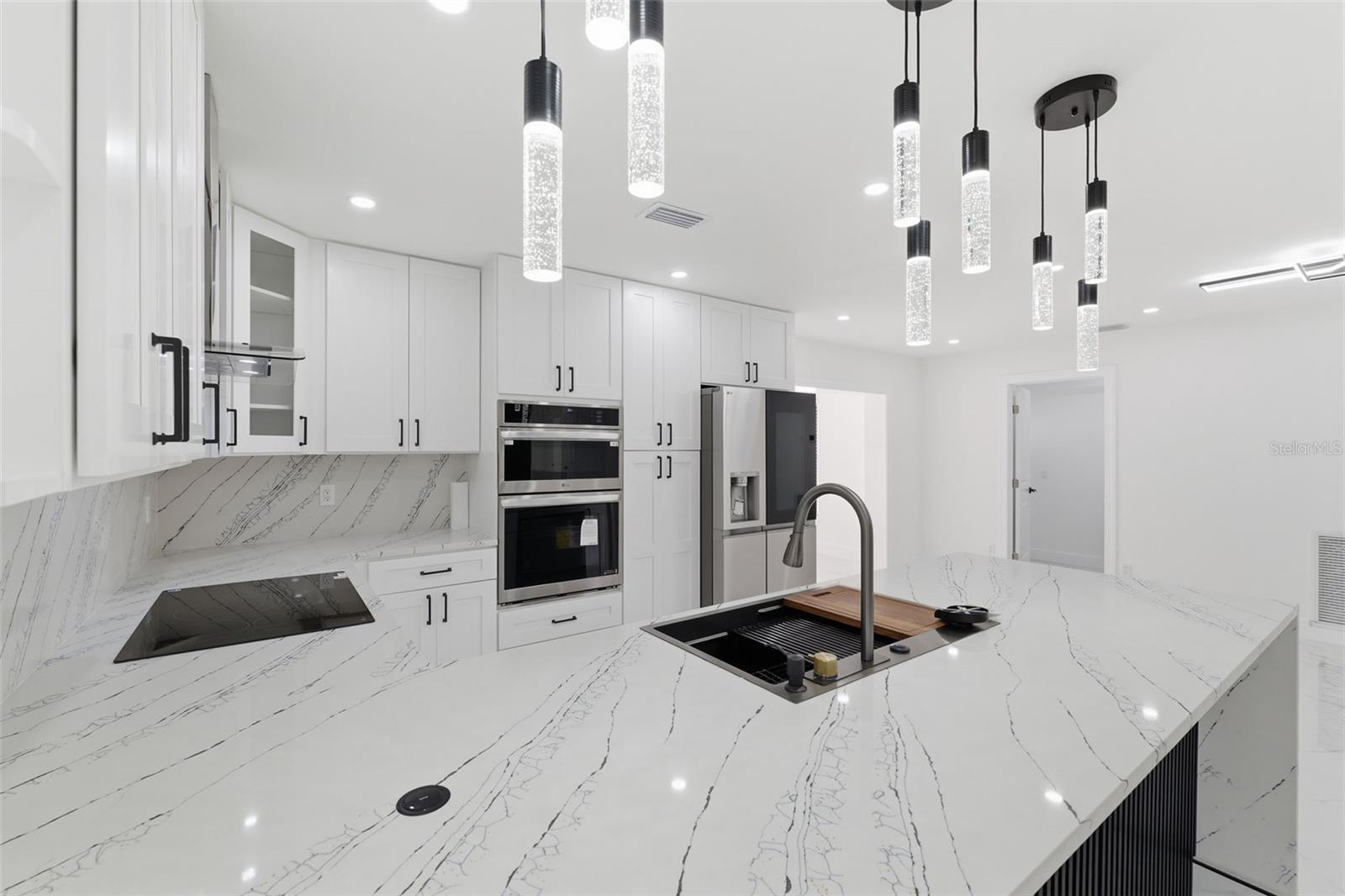 Image 14 of 47 For 22368 Southshore Drive