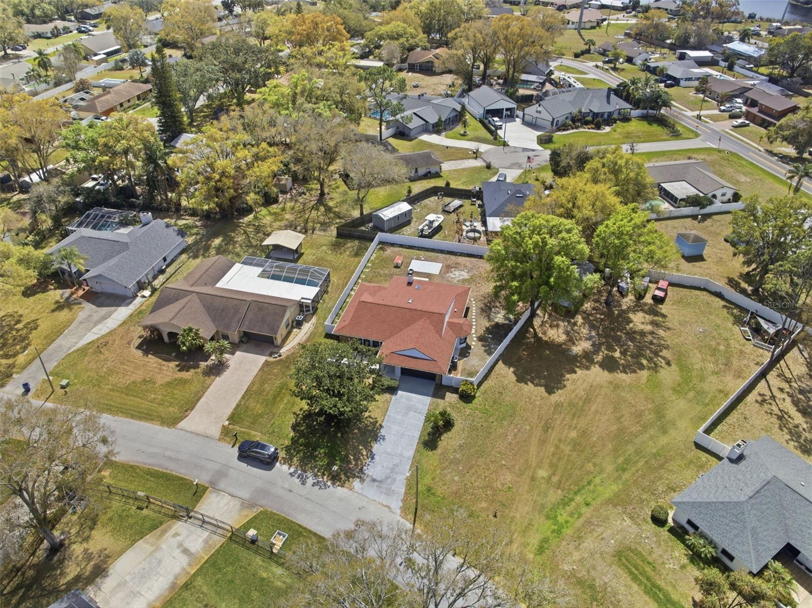 Image 41 of 47 For 22368 Southshore Drive