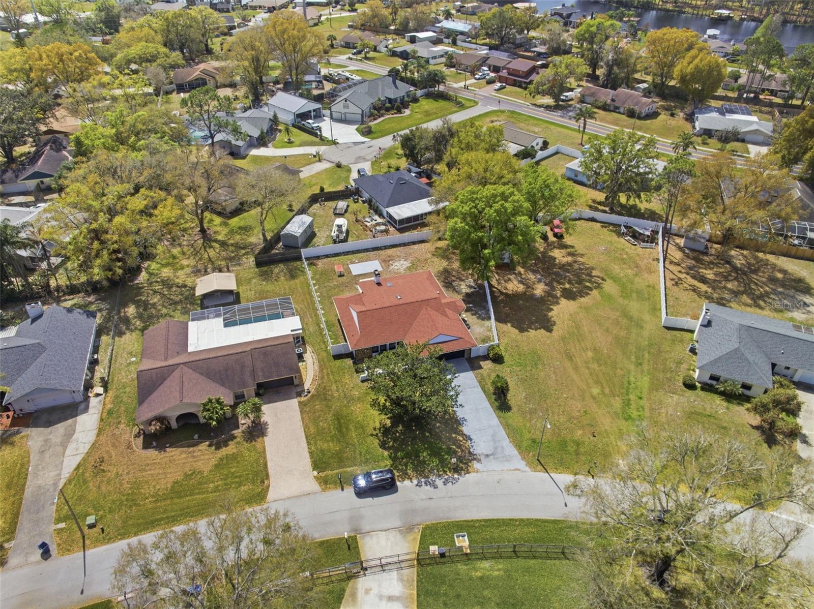 Image 44 of 47 For 22368 Southshore Drive