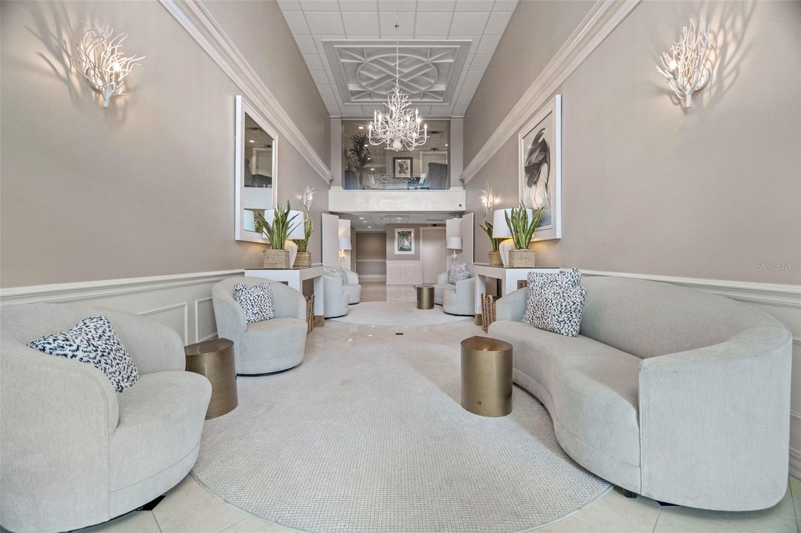 Listing photo id 0 for 4 Belleview Boulevard 108