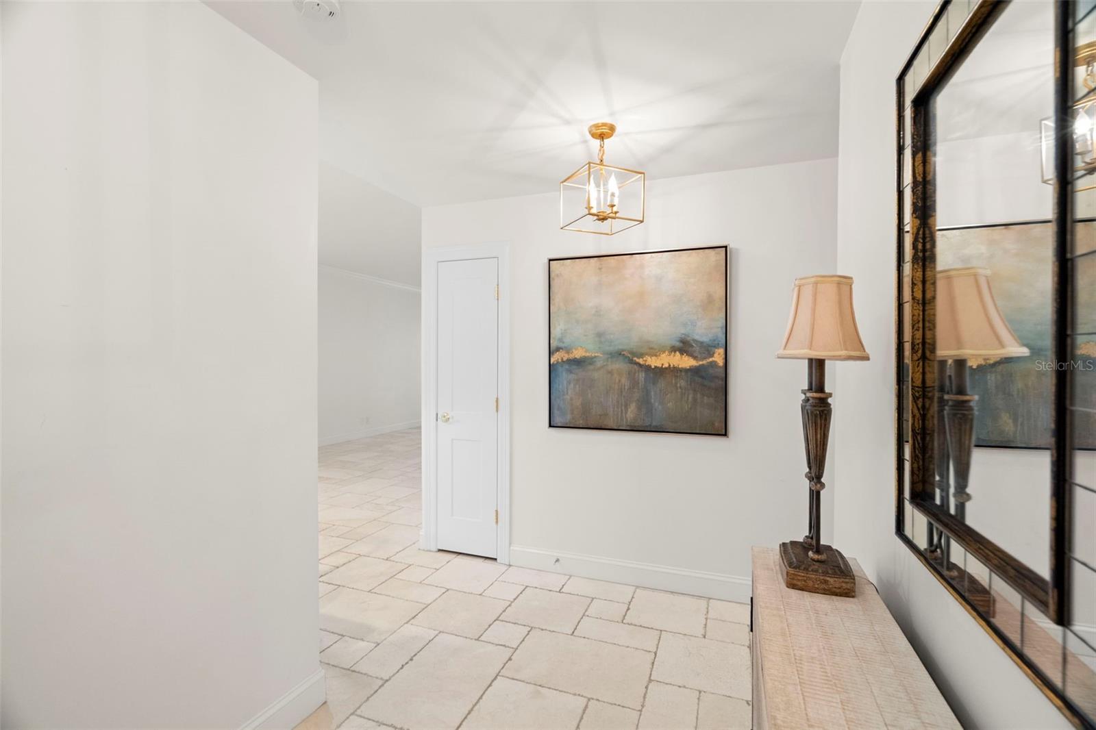 Listing photo id 1 for 4 Belleview Boulevard 108