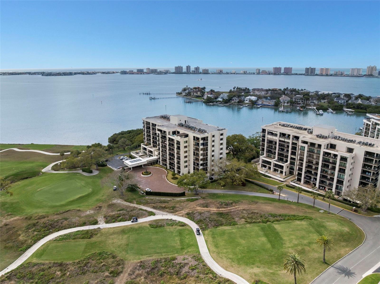 Listing photo id 40 for 4 Belleview Boulevard 108