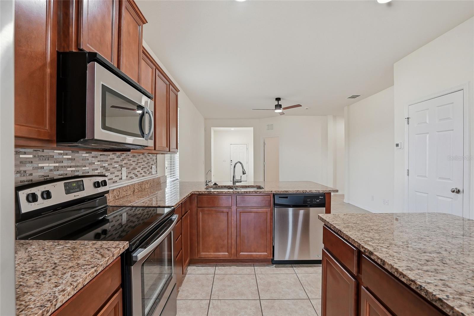 Image 18 of 46 For 1724 Passage Key Lane