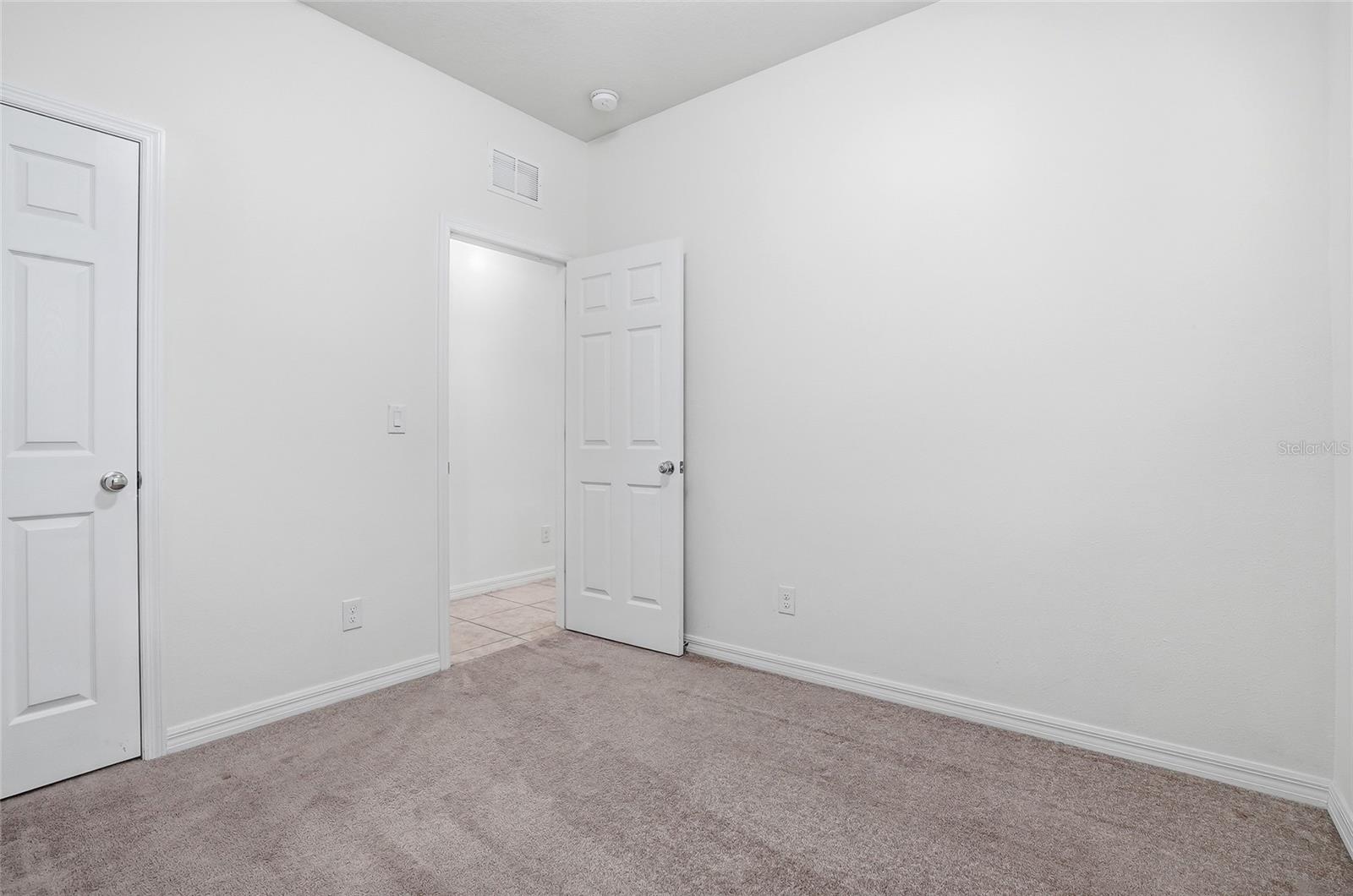 Image 22 of 46 For 1724 Passage Key Lane