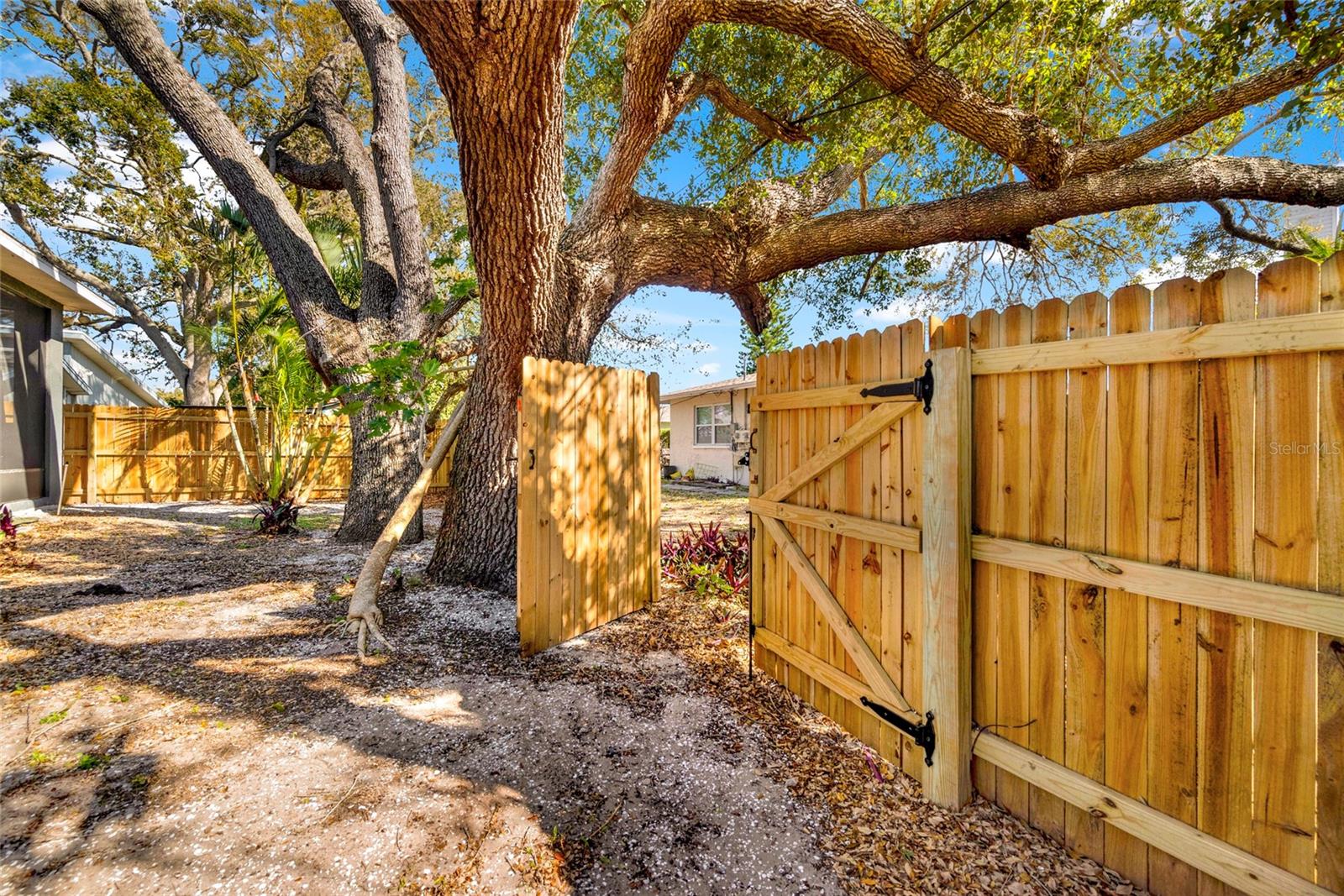 Image 43 of 44 For 131 Pennsylvania Avenue