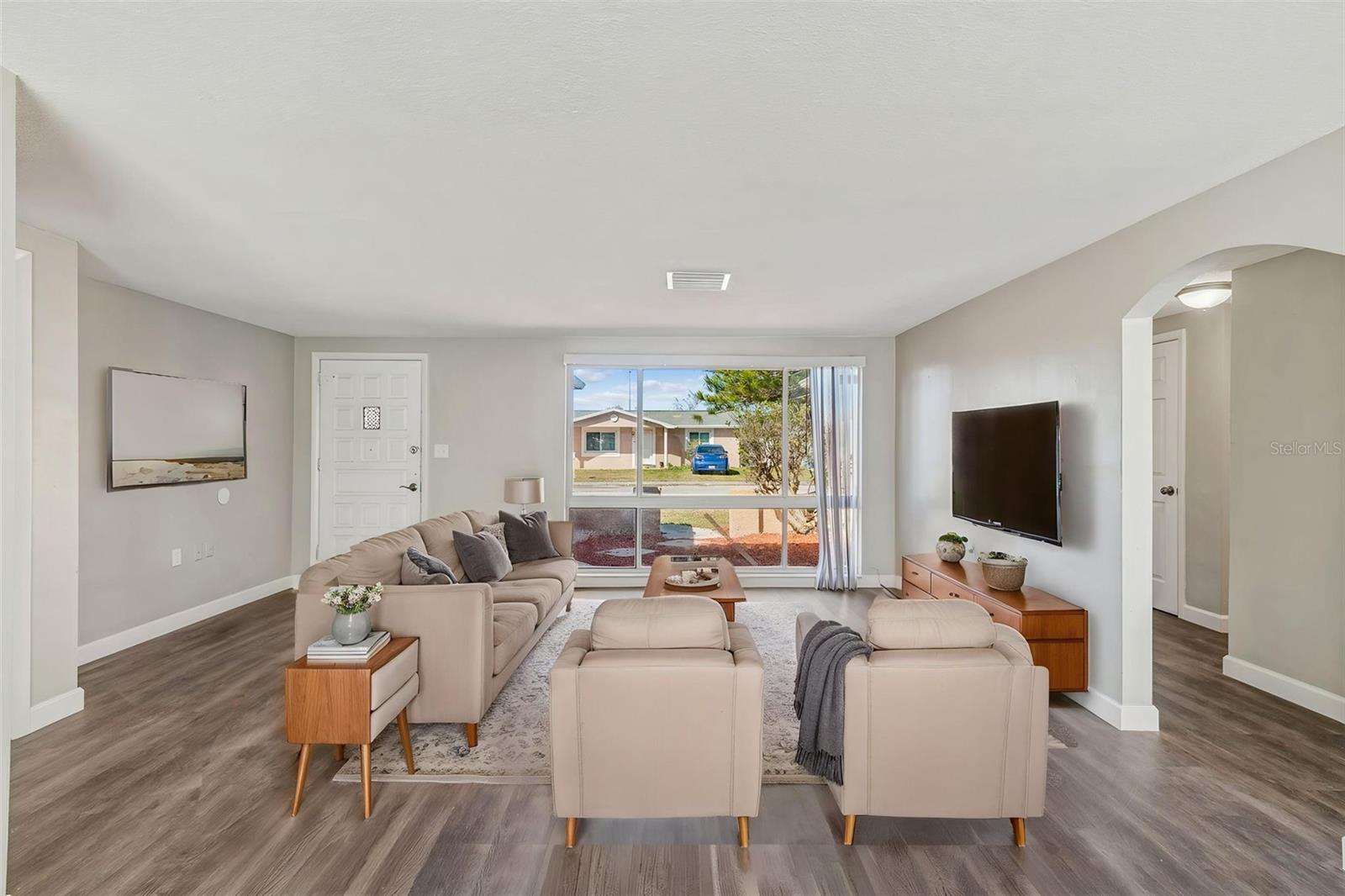 Image 6 of 62 For 10110 Brandywine Lane