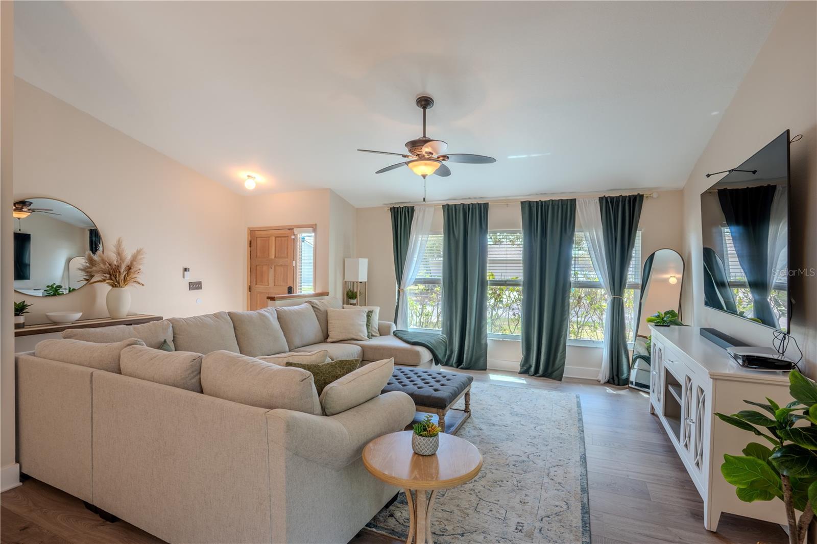 Image 5 of 45 For 12111 Steppingstone Boulevard