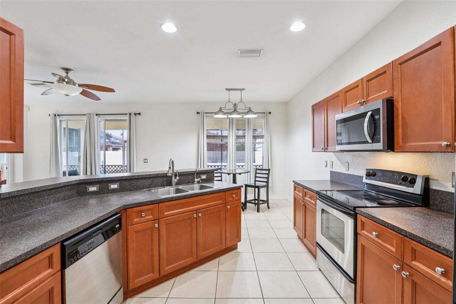 Image 11 of 32 For 11438 Laurel Brook Court