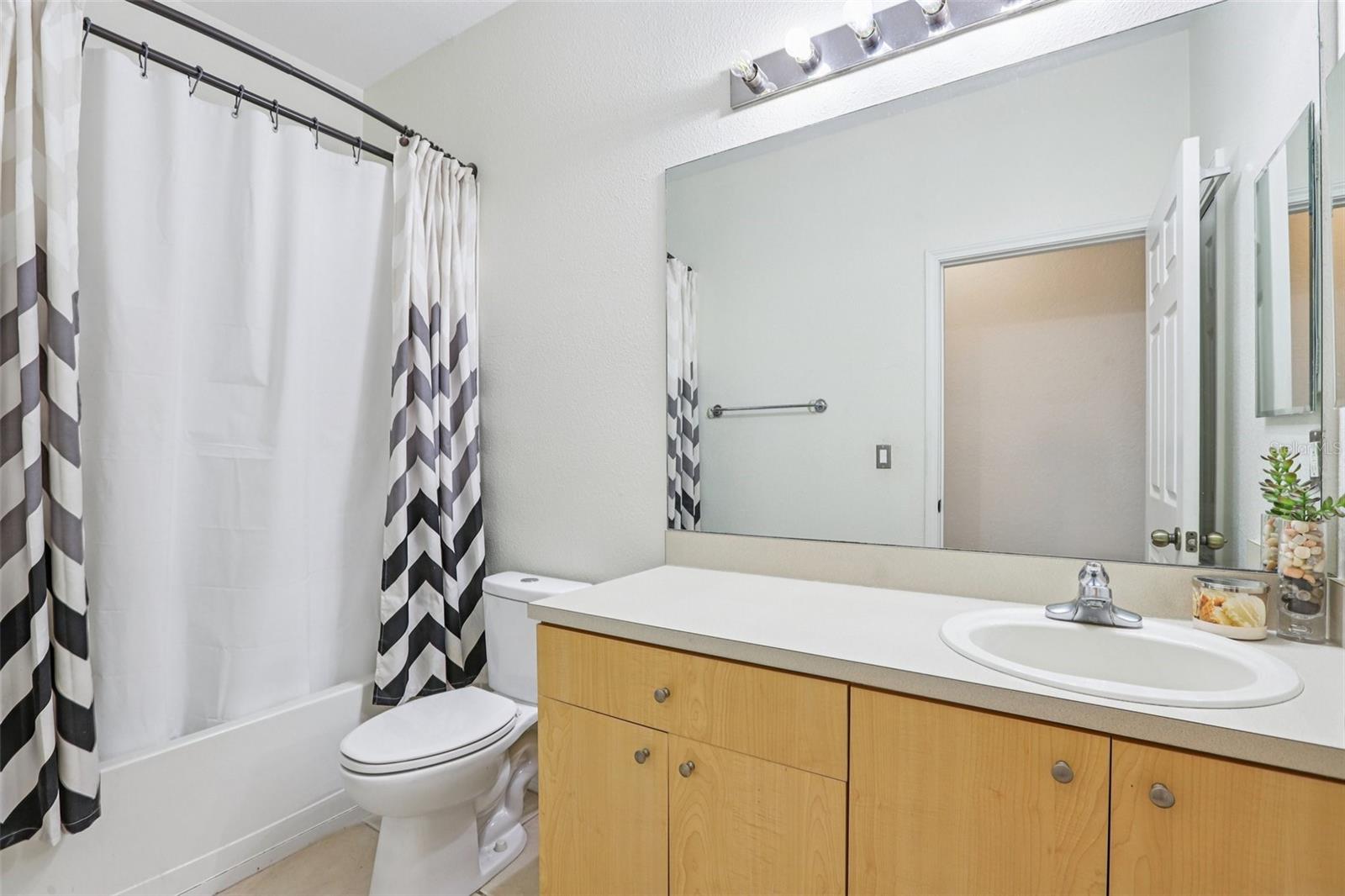 Image 21 of 32 For 11438 Laurel Brook Court