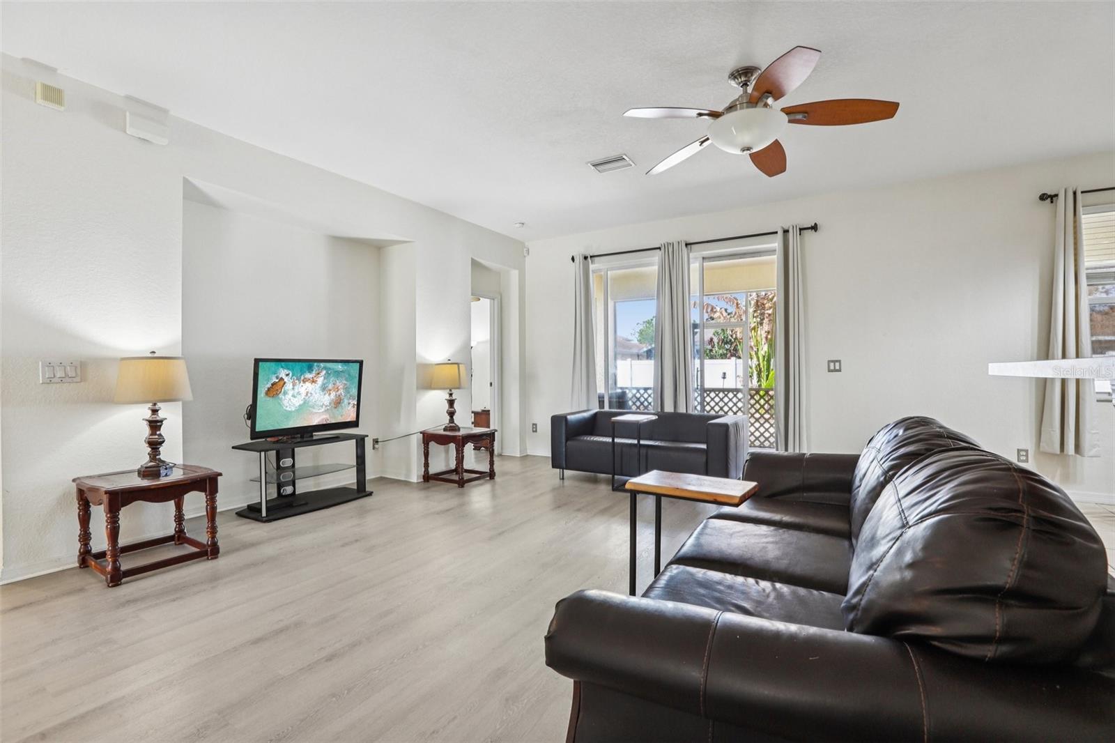 Image 4 of 32 For 11438 Laurel Brook Court