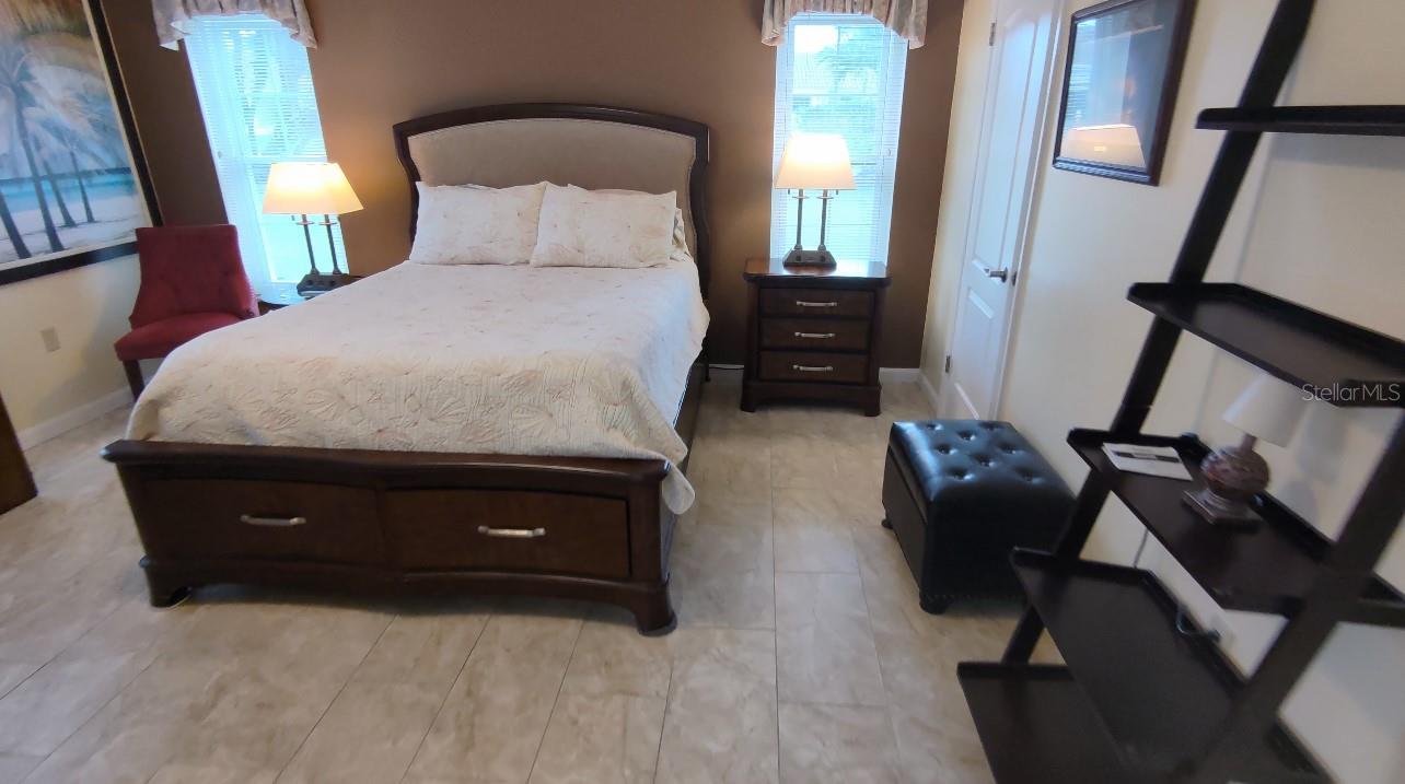 Image 11 of 28 For 10215 Regal  15