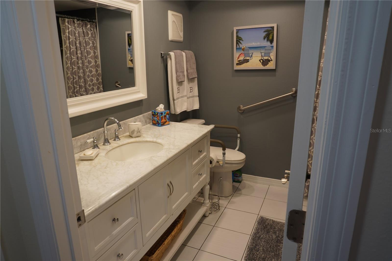 Image 15 of 28 For 10215 Regal  15