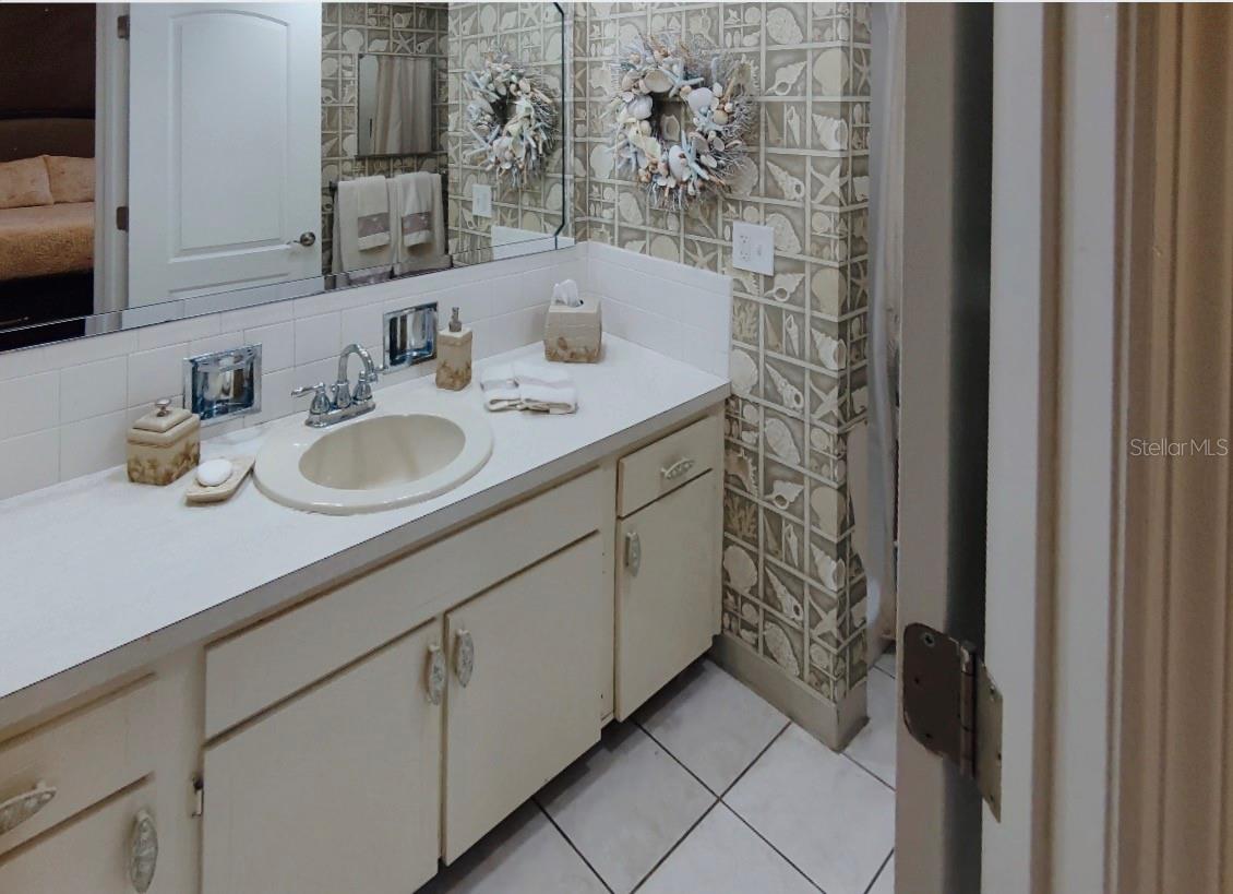 Image 16 of 28 For 10215 Regal  15