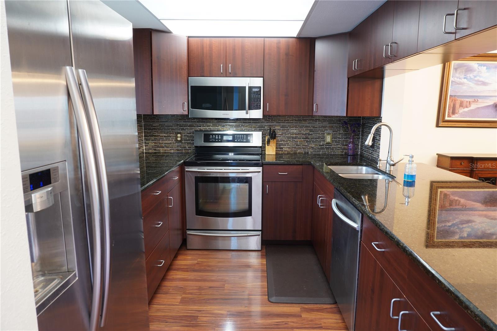 Image 2 of 28 For 10215 Regal  15