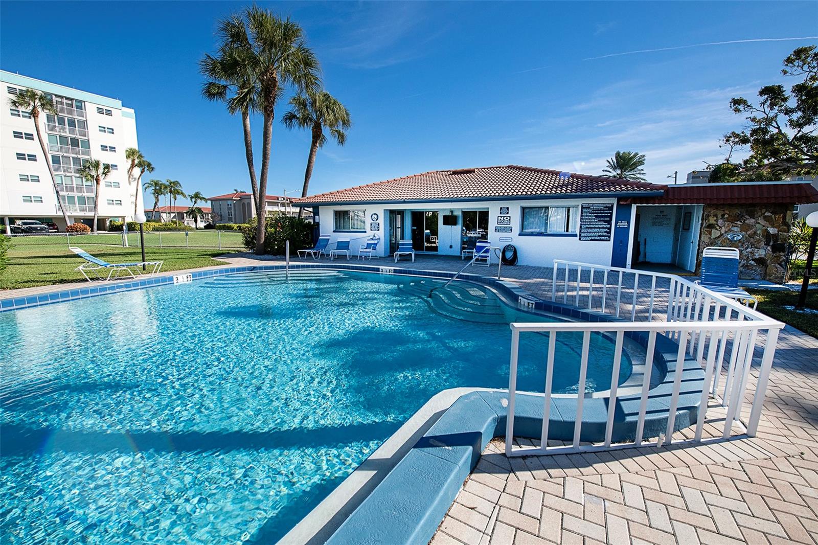 Image 22 of 28 For 10215 Regal  15