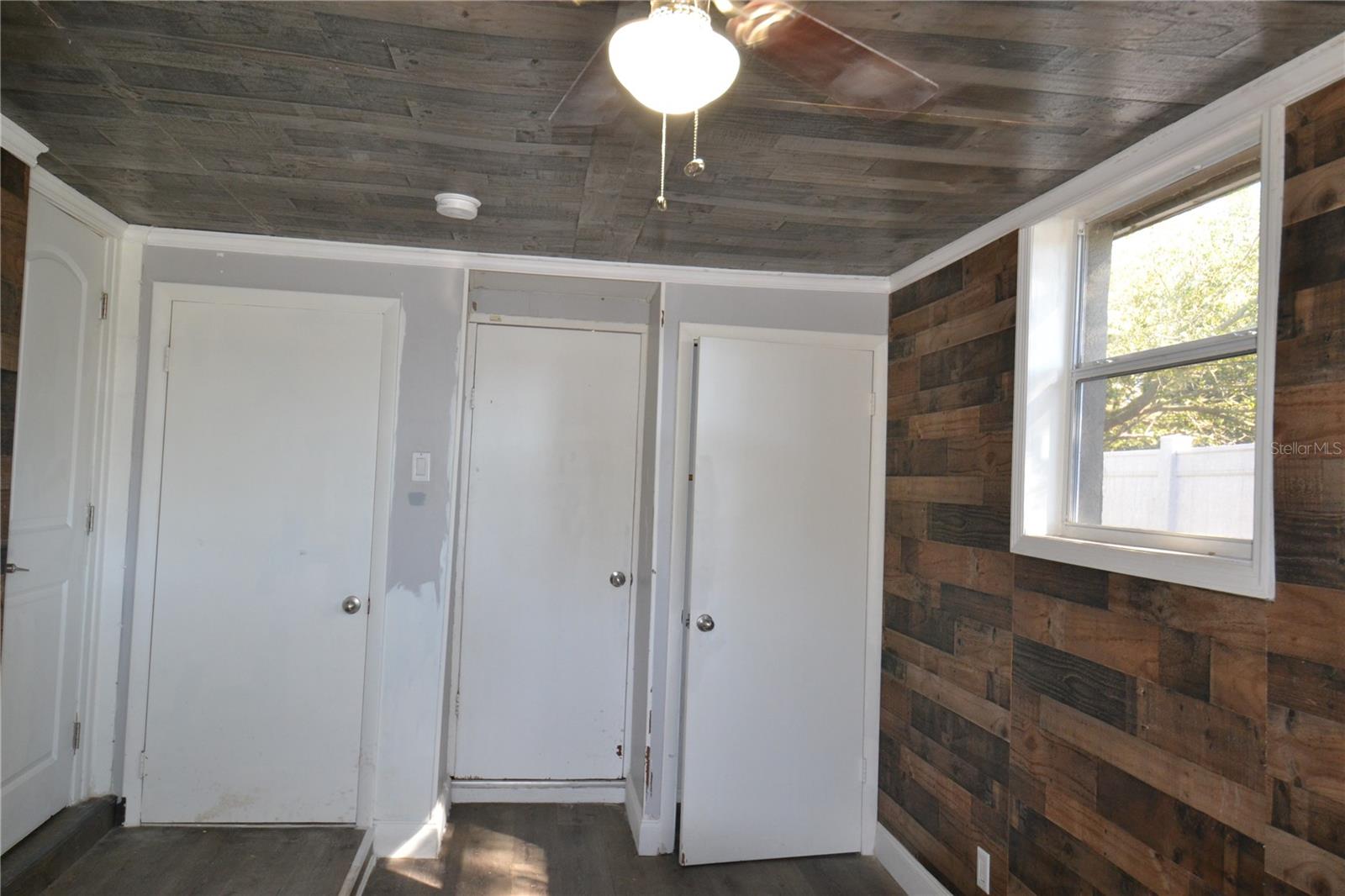 Image 14 of 65 For 11465 92nd Street