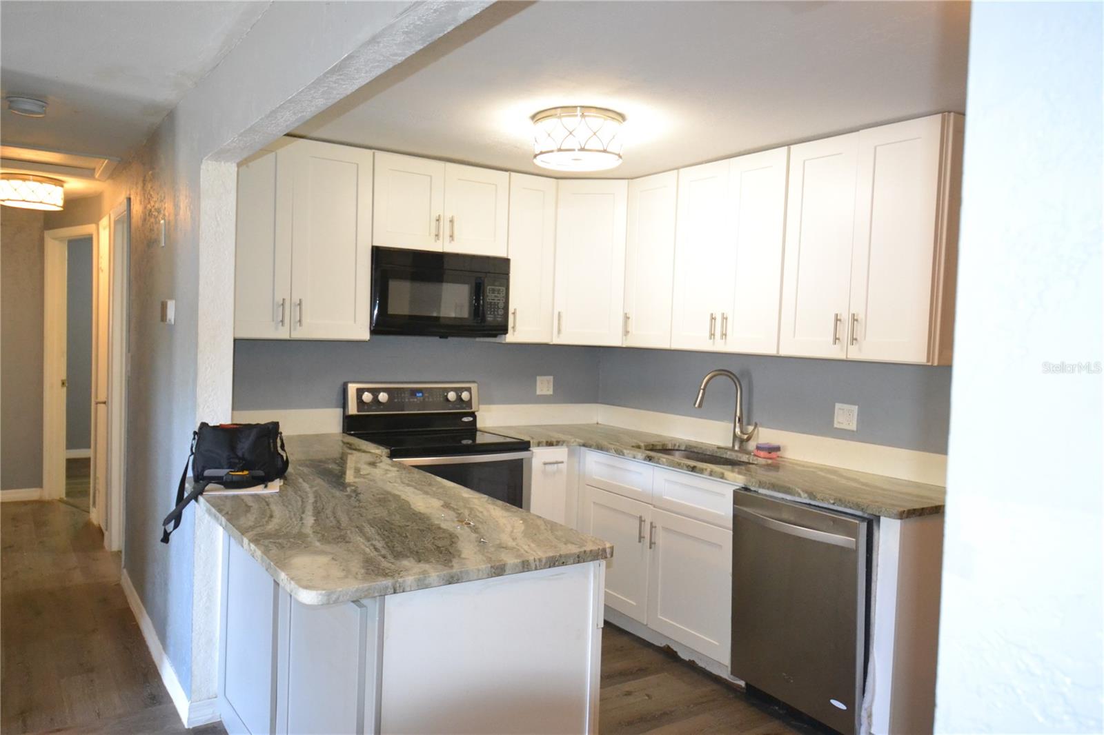 Image 16 of 65 For 11465 92nd Street