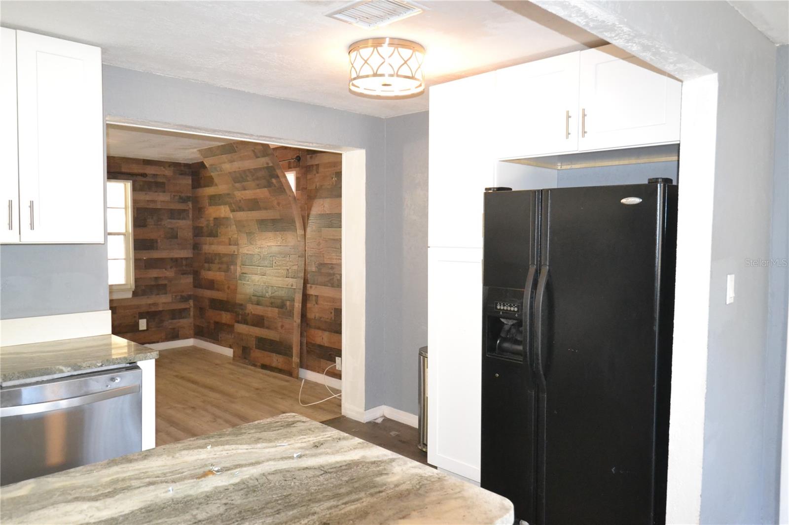 Image 19 of 65 For 11465 92nd Street