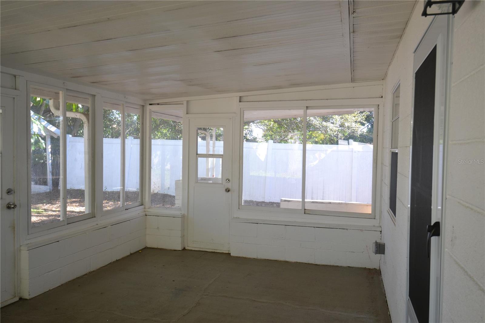 Image 30 of 65 For 11465 92nd Street