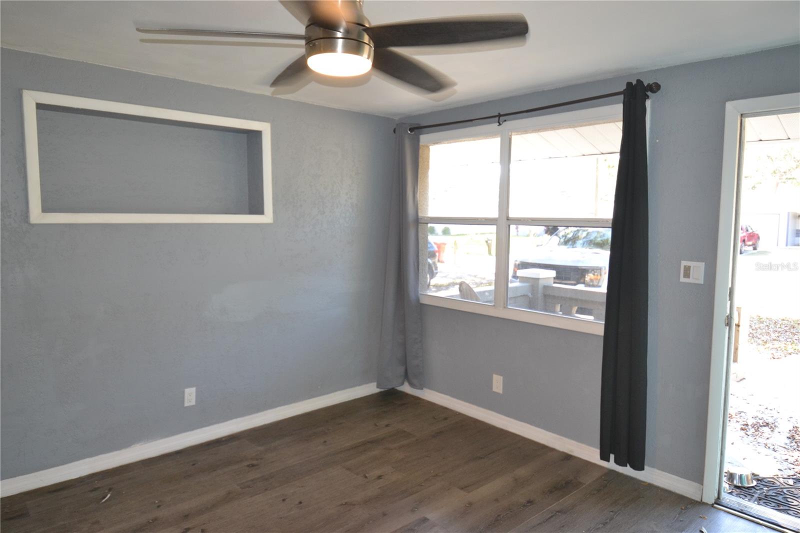 Image 4 of 65 For 11465 92nd Street