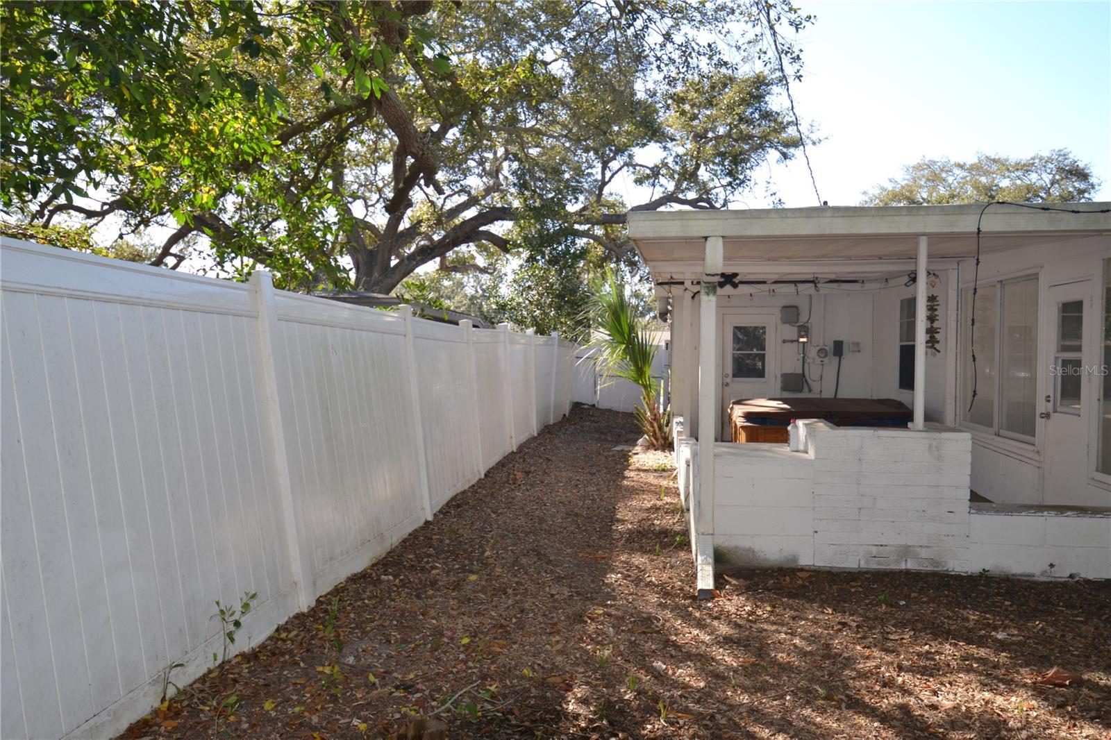 Image 40 of 65 For 11465 92nd Street