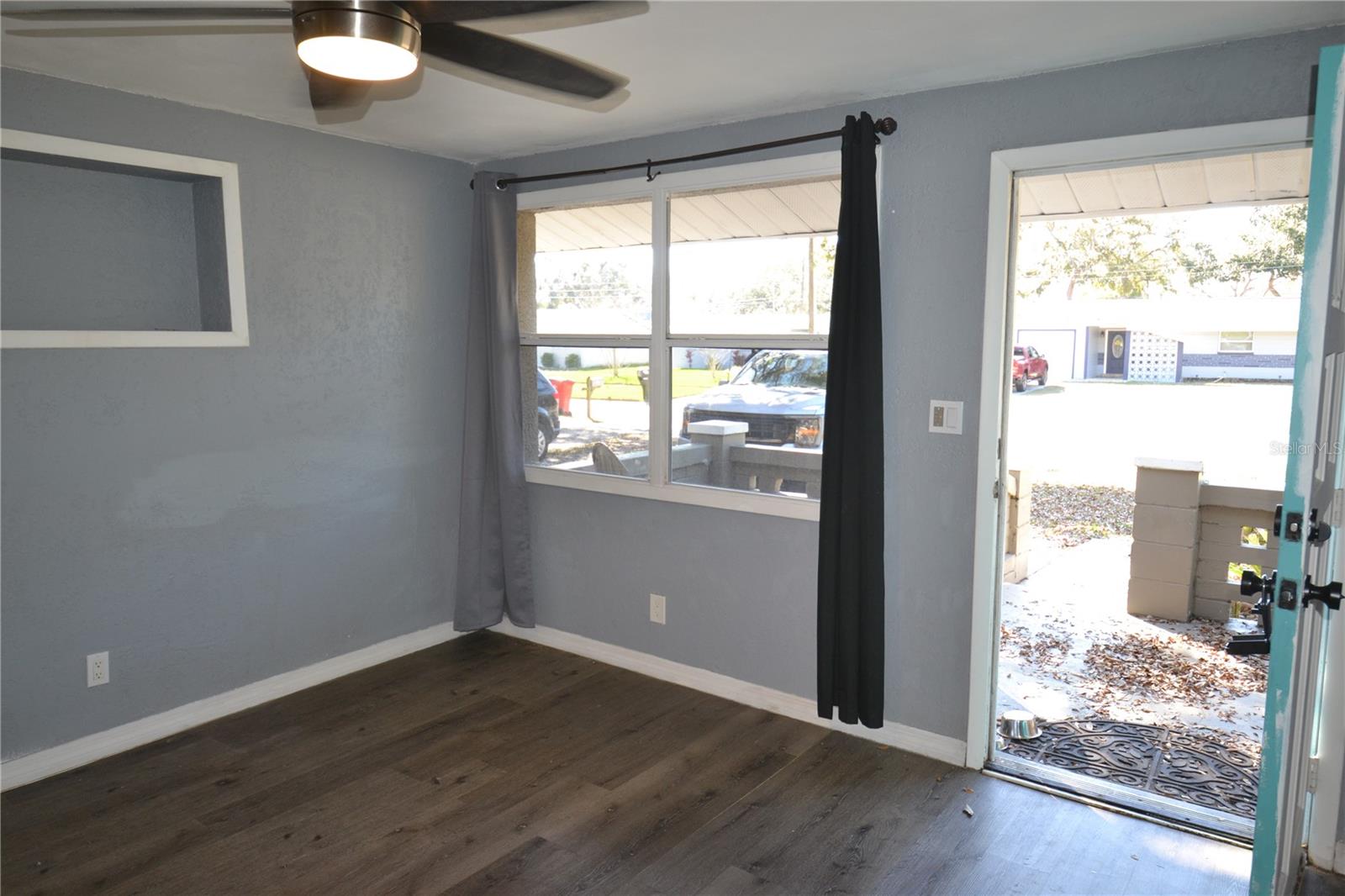 Image 5 of 65 For 11465 92nd Street