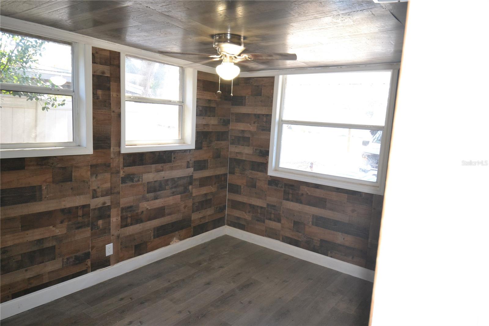 Image 7 of 65 For 11465 92nd Street