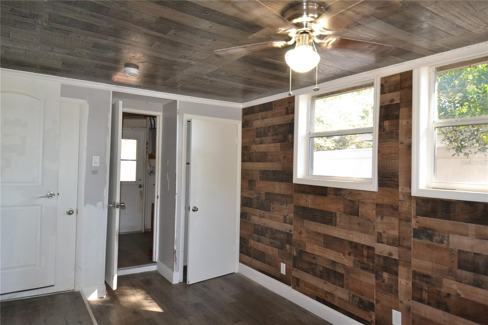 Image 8 of 65 For 11465 92nd Street