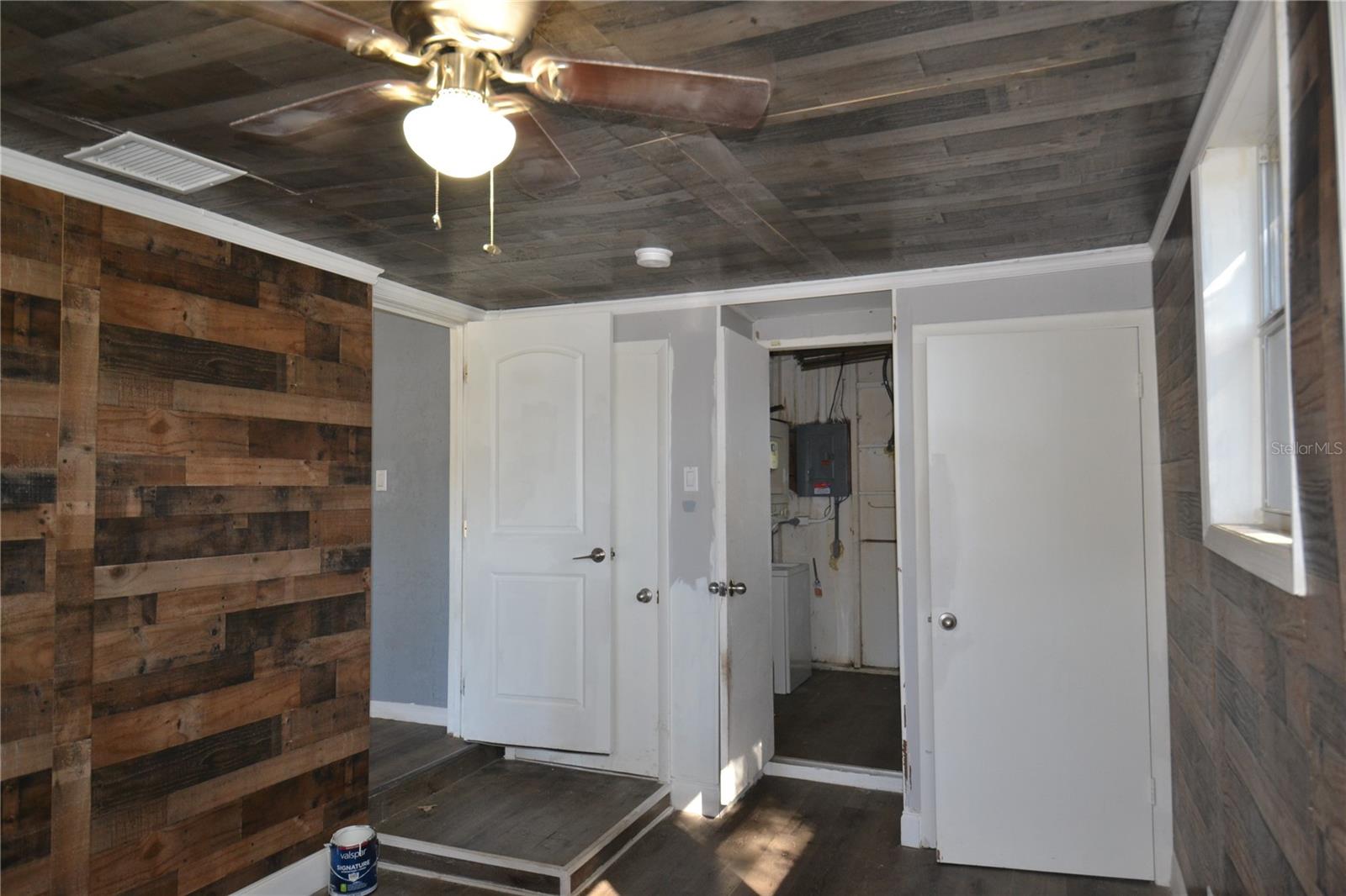 Image 9 of 65 For 11465 92nd Street