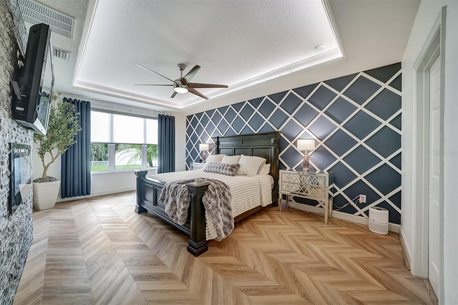 Listing photo id 14 for 1611 Tilted Cypress Place