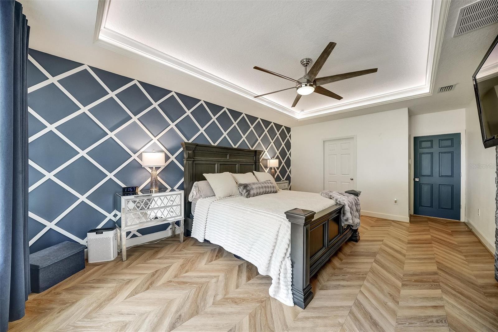 Listing photo id 15 for 1611 Tilted Cypress Place