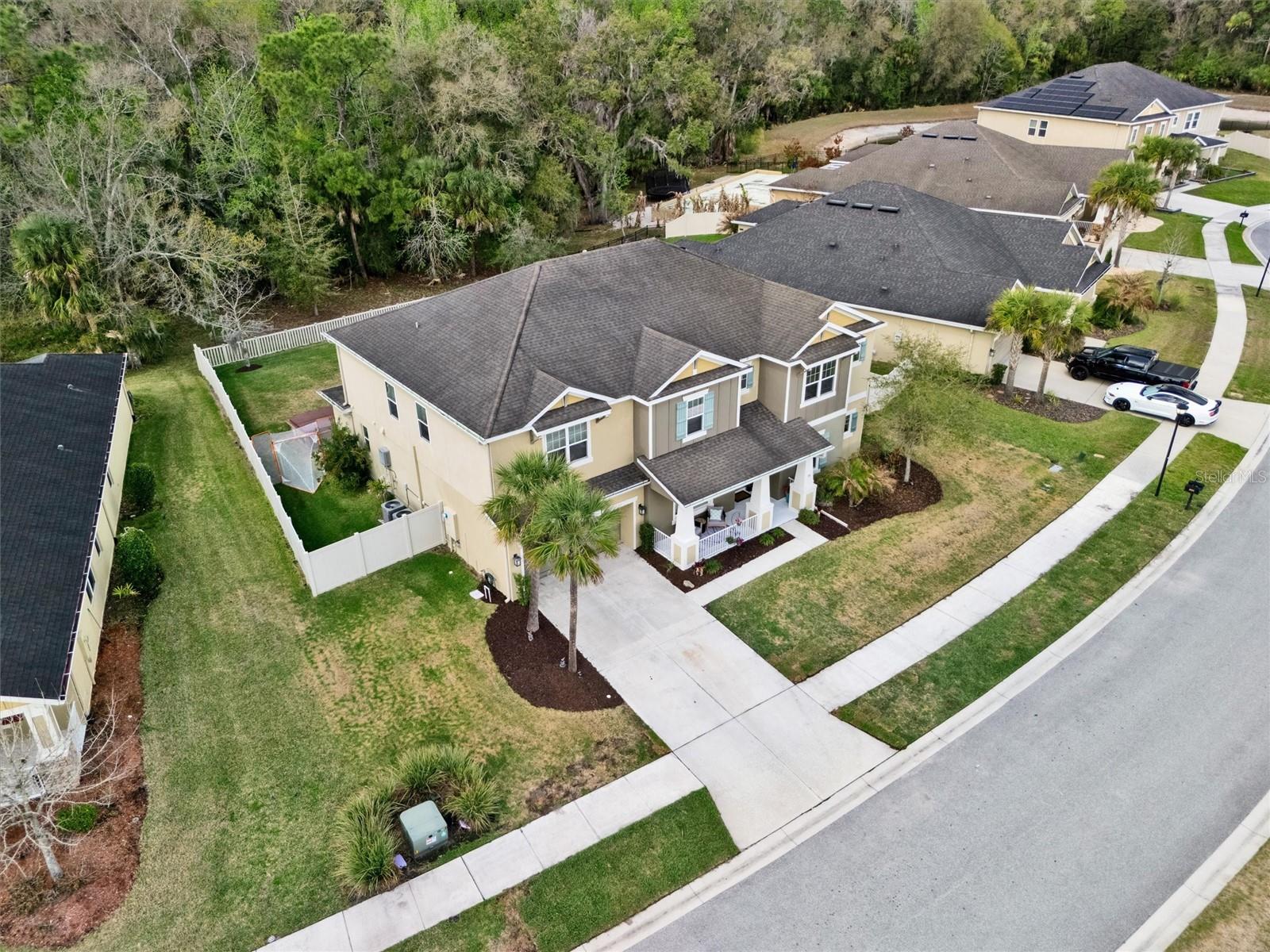 Listing photo id 1 for 1611 Tilted Cypress Place