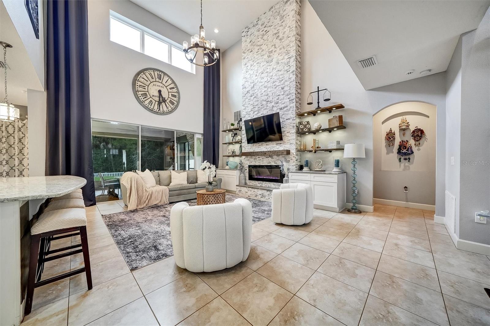 Listing photo id 3 for 1611 Tilted Cypress Place