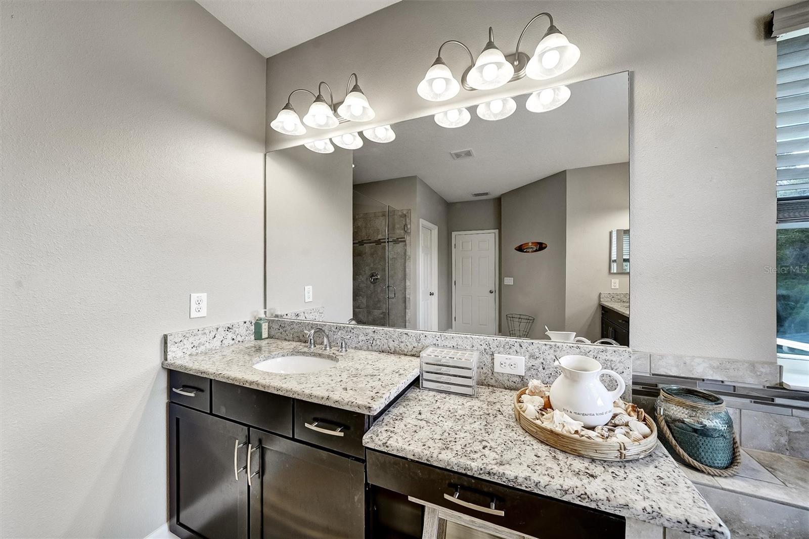 Listing photo id 50 for 1611 Tilted Cypress Place