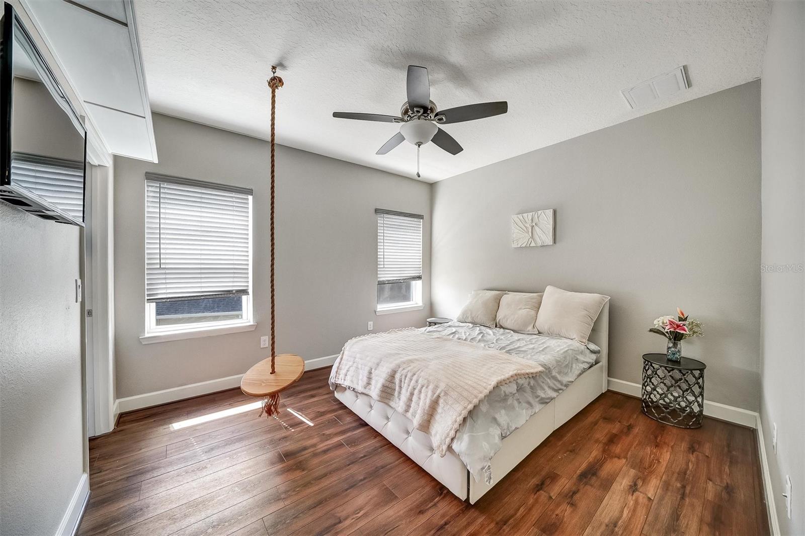 Listing photo id 51 for 1611 Tilted Cypress Place