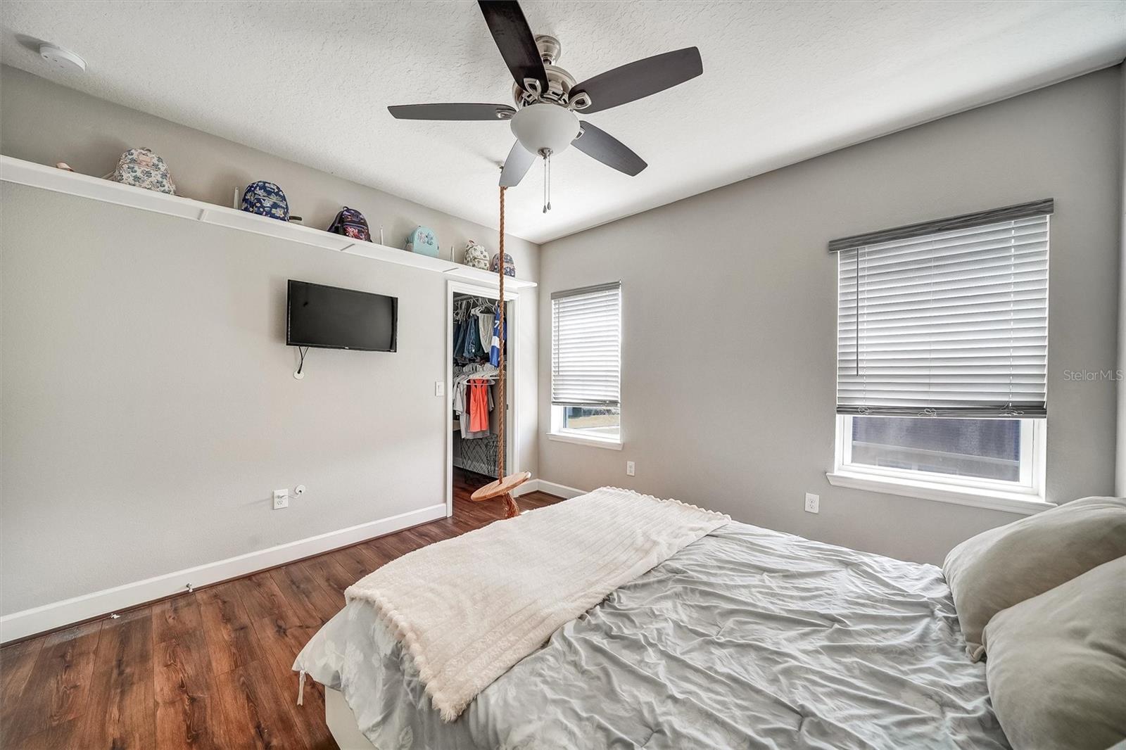 Listing photo id 52 for 1611 Tilted Cypress Place