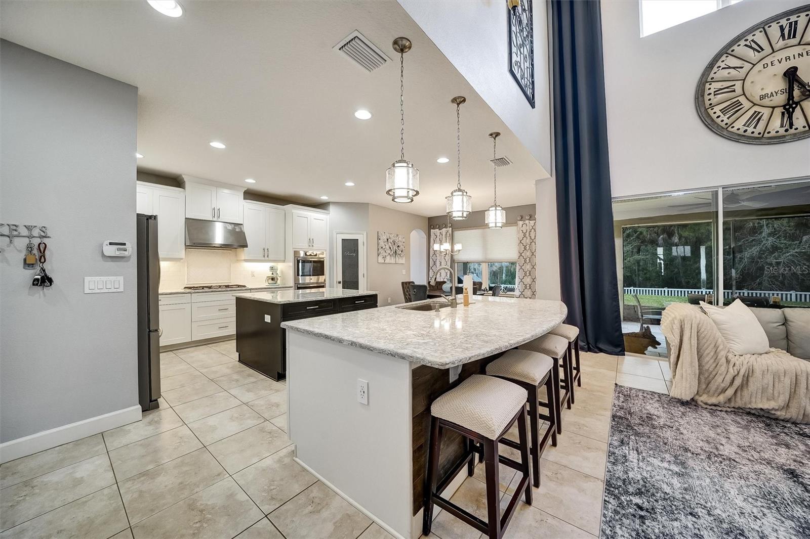 Listing photo id 5 for 1611 Tilted Cypress Place