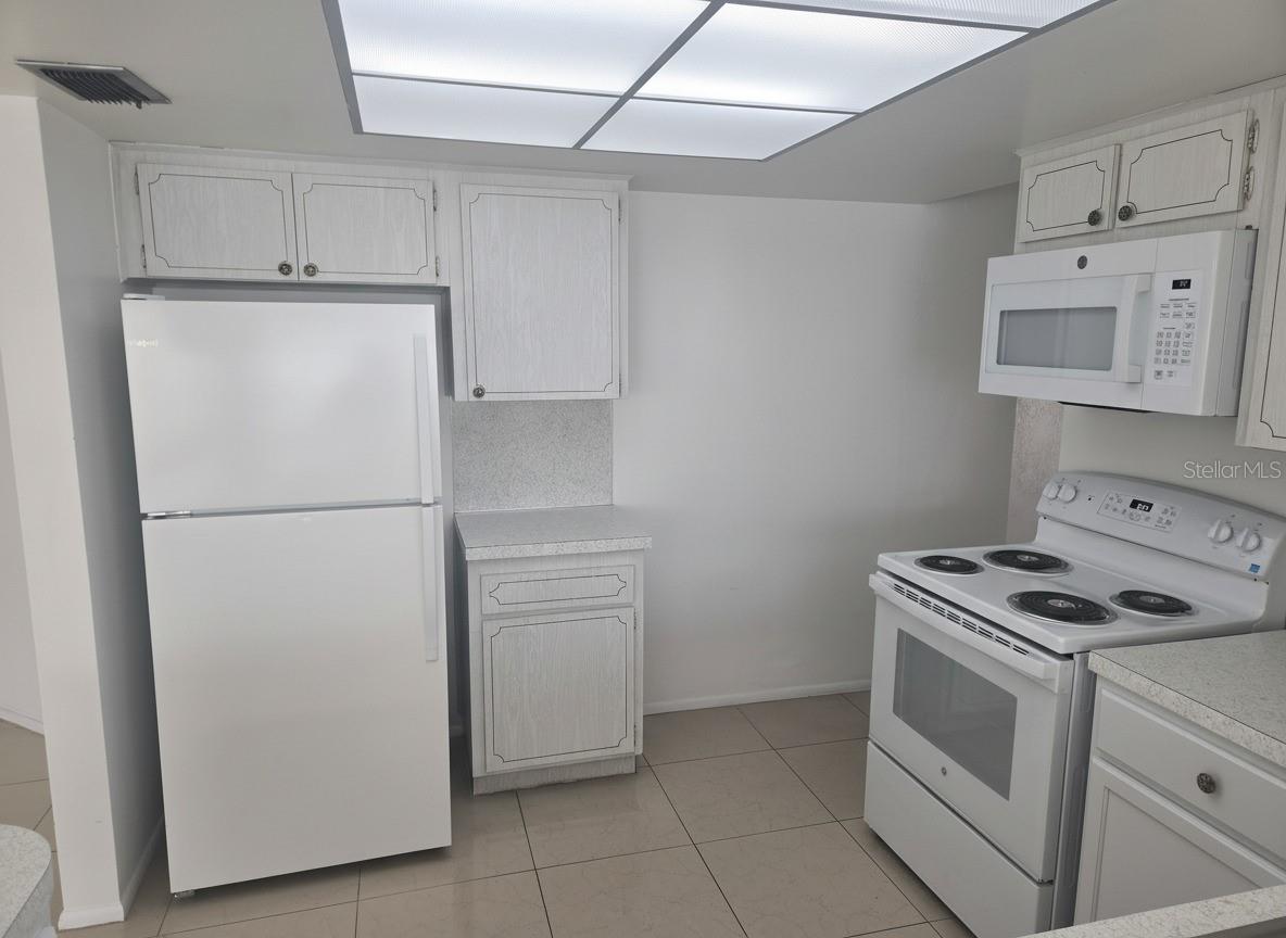 Image 10 of 36 For 6480 31st Terrace N