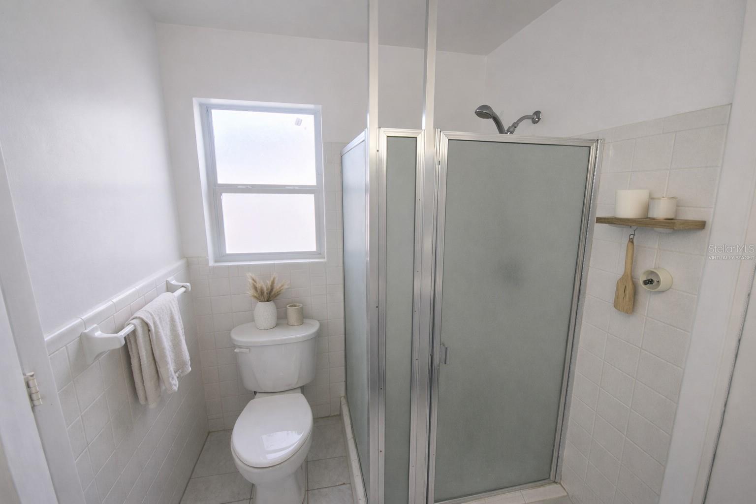 Image 13 of 36 For 6480 31st Terrace N