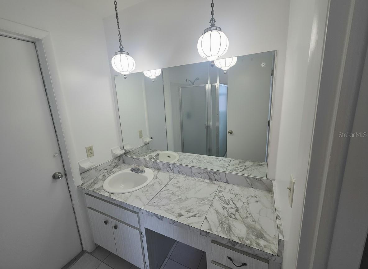 Image 15 of 36 For 6480 31st Terrace N