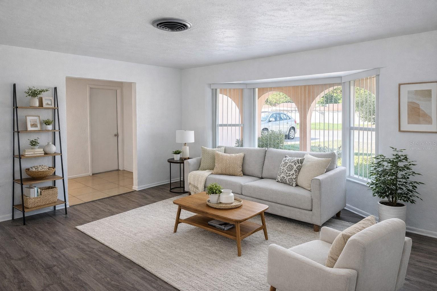 Image 3 of 36 For 6480 31st Terrace N